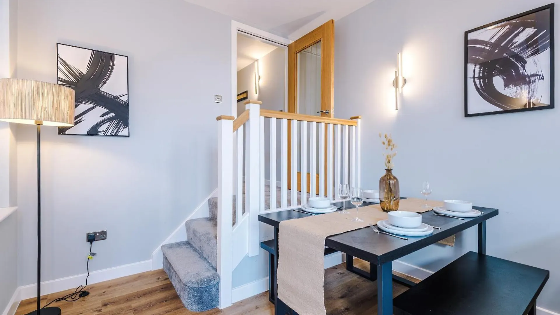 Harrogate House Apt 3 - 2 Bed Duplex Apartment